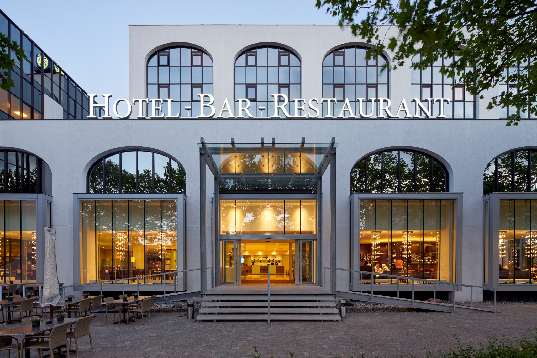 Entree Fletcher Hotel Nieuwegein beusen architecten
